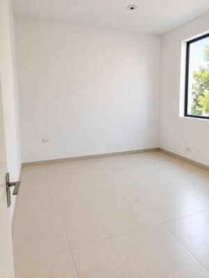 Room in 3 BHK Apartment at Vatika India Next Iris Floors, Sector 82 – for Sale