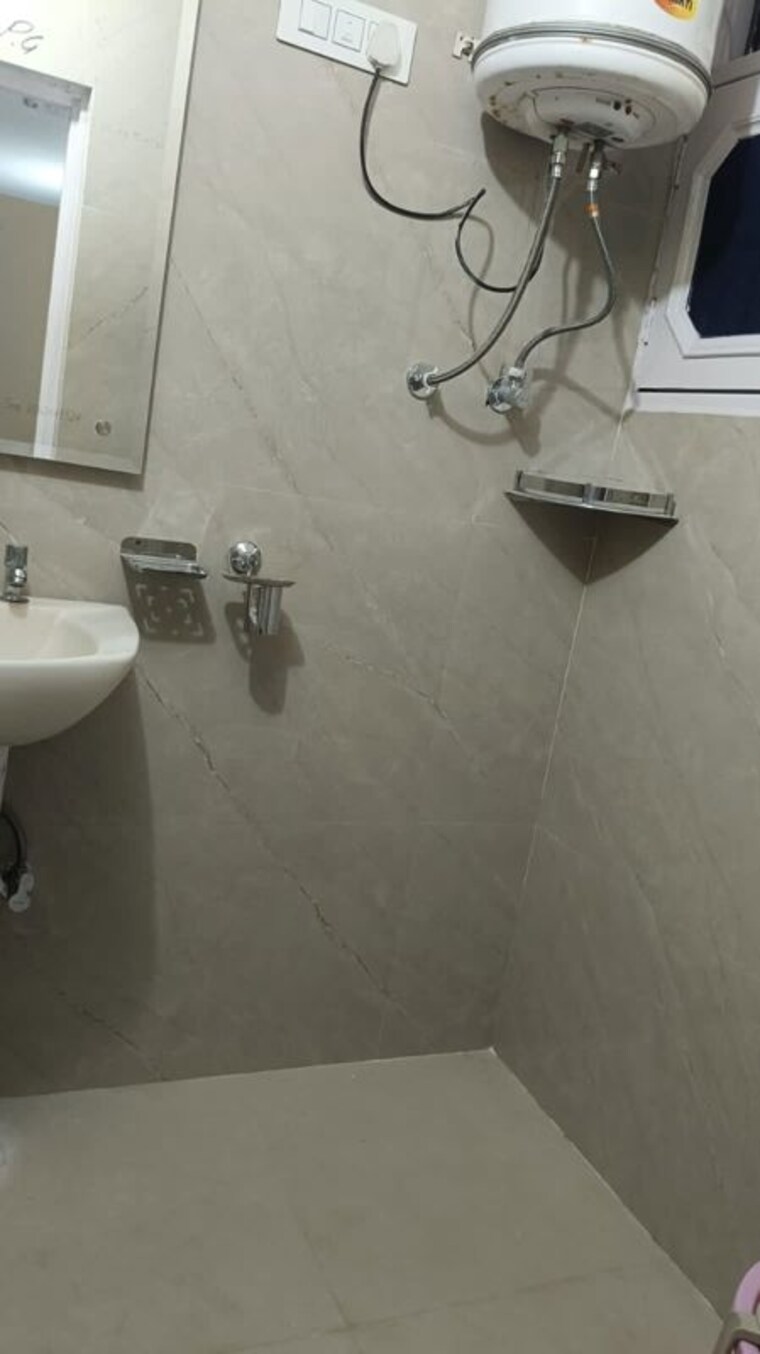 Bathroom, manimajra 1 Bedroom 900 Sq.Ft. Builder Floor In Manimajra Chandigarh 10700681