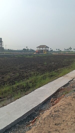  Plot For Sale in Paritala