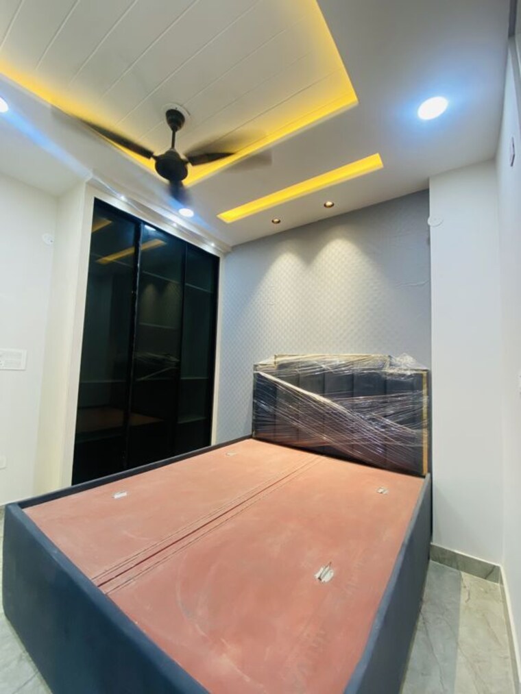 Bedroom, dwarka mor 2 Bedroom 55 Sq.Yd. Builder Floor In Dwarka Mor Delhi 10700684