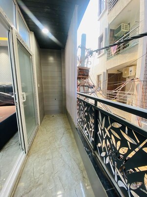 Balcony in 2 BHK Builder Floor at Dwarka Mor – for Rent