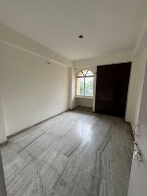 Room in 3 BHK Apartment at Dangartoli – for Rent