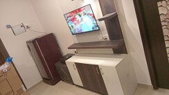 2 BHK Apartment For Rent in Suncity Avenue 102