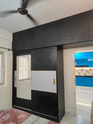 Room in 2 BHK Apartment at Habulus Oasis Grove, Bommasandra – for Rent