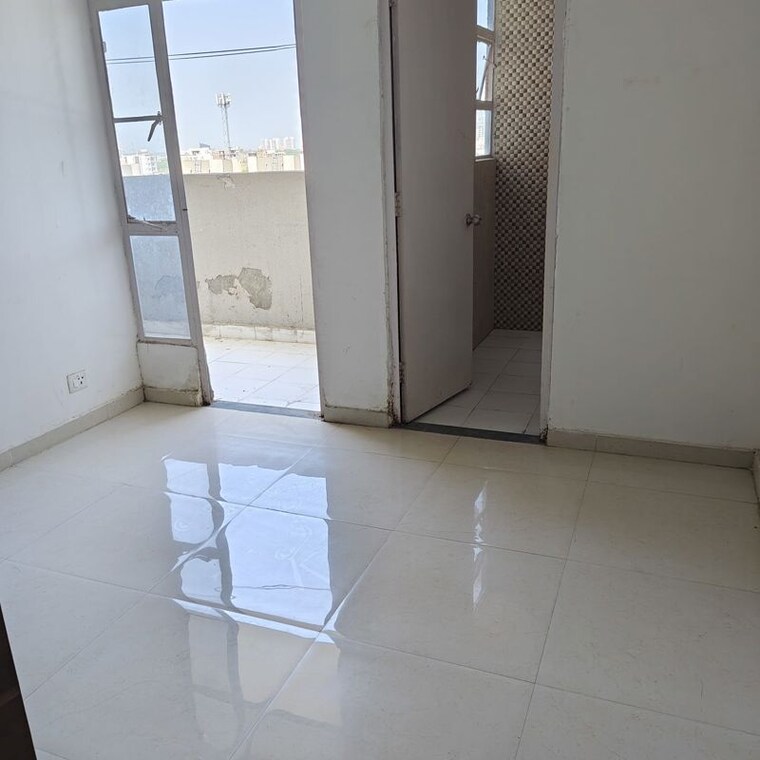 Bathroom, signature-solera-apartment 2 Bedroom 577 Sq.Ft. Apartment In Sector 107 Gurgaon 10700733