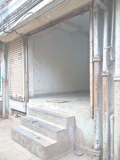 Retail Shop For Sale in Worli