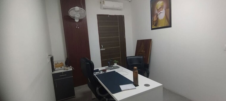 Team Area, sector 75 Commercial Office Space 1100 Sq.Ft. In Sector 75 Mohali 10700764