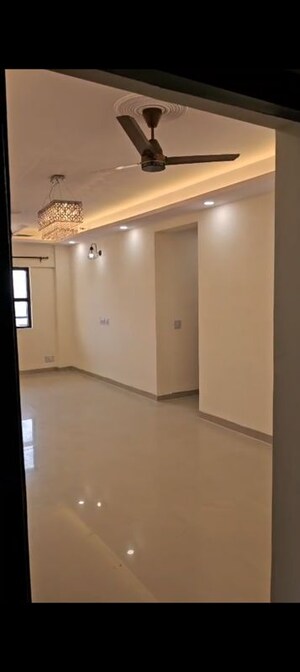 Room in 3 BHK Apartment at Ansal Crown Heights, Sector 80 – for Rent