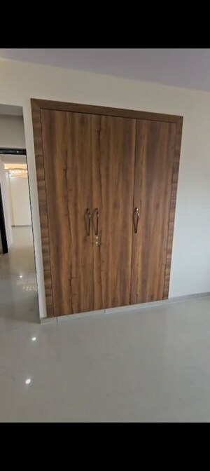 Room in 3 BHK Apartment at Ansal Crown Heights, Sector 80 – for Rent