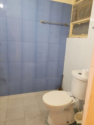 Bathroom in 2 BHK Apartment at RAS Palm Residency, Sector 76 – for Rent
