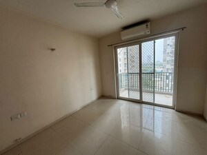 Room in 3.5 BHK Apartment at Sunworld Arista, Sector 168 – for Rent