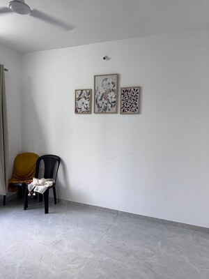 Room in 2 BHK Apartment at Bhagwan Nagar – for Rent