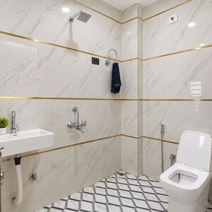 Bathroom in 1 BHK Apartment at Saket – for Rent