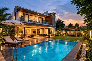 Swimming Pool in 2 BHK Villa at Mulabagilu – for Sale