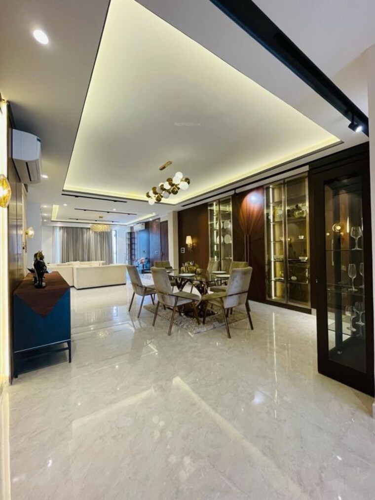Gym, sector 63a 3 Bedroom 179 Sq.Yd. Builder Floor In Sector 63a Gurgaon 10496053