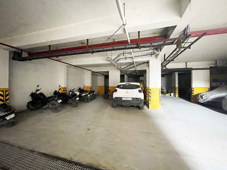 Parking, narol 2 Bedroom 756 Sq.Ft. Apartment In Narol Ahmedabad 10700869