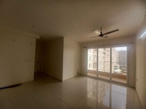 2 BHK Apartment For Rent in Godrej Aqua, International Airport Road