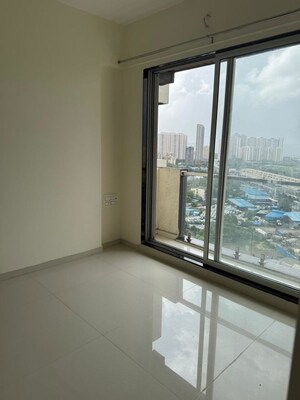 Room in 1 BHK Apartment at JVM Twin Tower, Kasarvadavali – for Rent