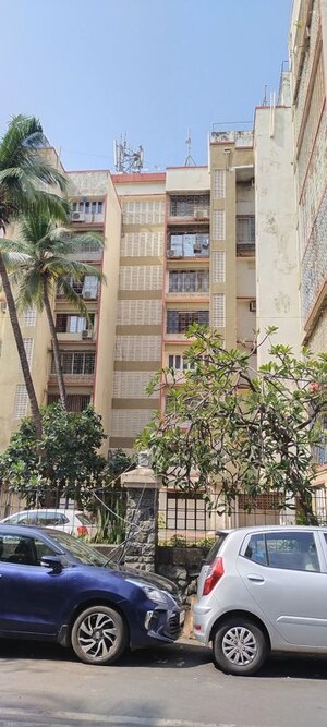 2 BHK Apartment – Exterior View View at Cross Gate Apartment, Andheri West - for Rent