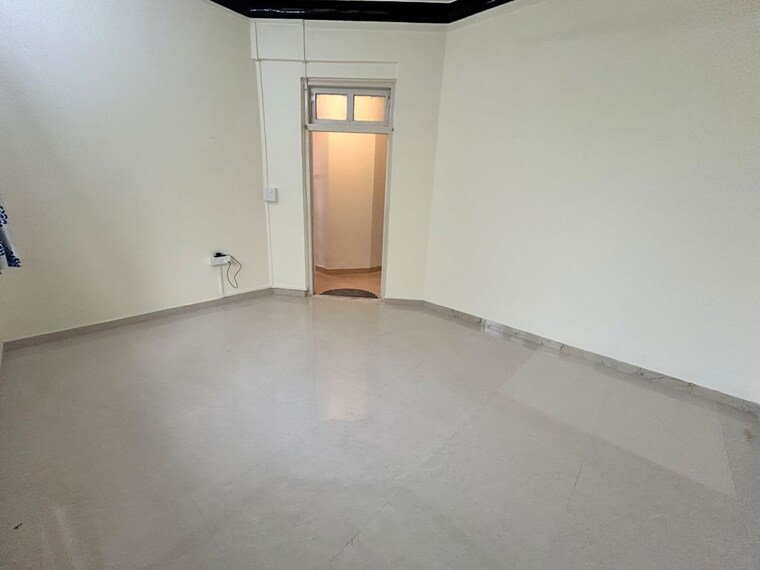 Room, churchgate 3 Bedroom 1300 Sq.Ft. Apartment In Churchgate Mumbai 10700921