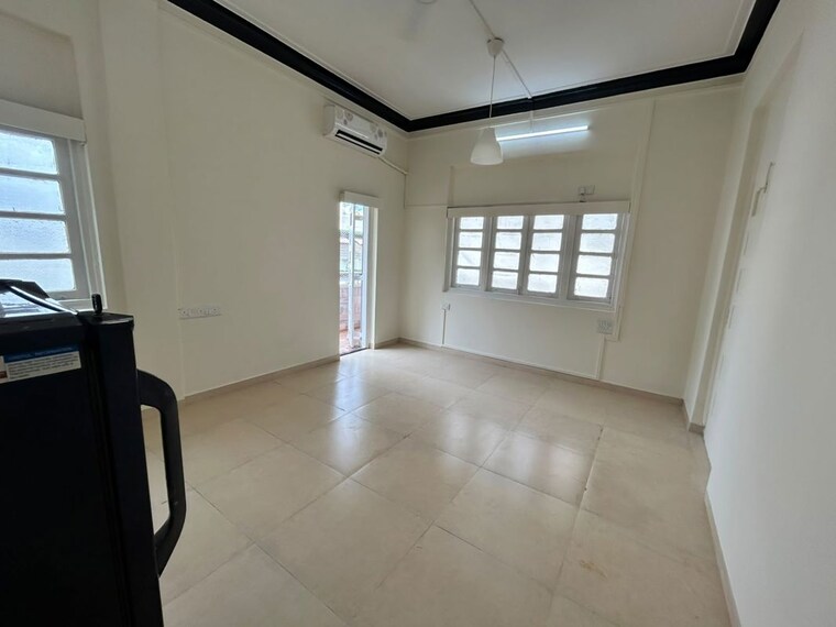 Room, churchgate 3 Bedroom 1300 Sq.Ft. Apartment In Churchgate Mumbai 10700921