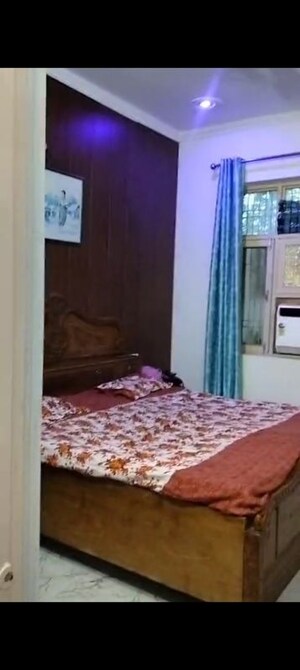 Bedroom in 2 BHK Builder Floor at Ashok Vihar Sector 3, Sector 3 – for Rent