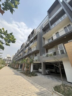 3.5 BHK +Apartment For Rent in Smart World Orchard