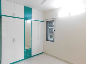 Room in 2.5 BHK Apartment at Aparna Sarovar Zenith, Nallagandla – for Rent