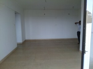 Room in 2 BHK Apartment at HDIL Metropolis Residences, Andheri West – for Rent