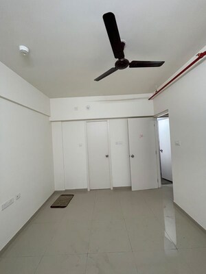 Master Bedroom in 2 BHK Apartment at Mahindra Happinest Tathawade Phase 1, Tathawade – for Rent