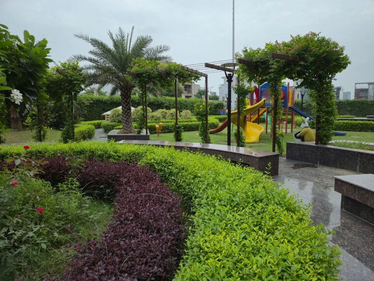 Garden, ska-imperia 3 Bedroom 1504 Sq.Ft. Apartment In Wave City Ghaziabad 10700975