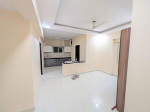 Room in 3 BHK Apartment at Udaya Southend, Kondapur – for Rent