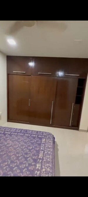 Furnished Amenities in 2 BHK Apartment at Dosti Group Acres, Wadala East – for Rent