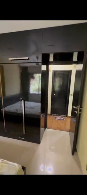 Team Area in 2 BHK Apartment at Dosti Group Acres, Wadala East – for Rent