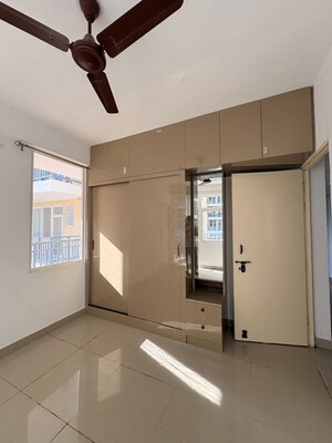 Furnished Amenities in 2.5 BHK Apartment at Landmark The Homes 81, Sector 81 – for Rent
