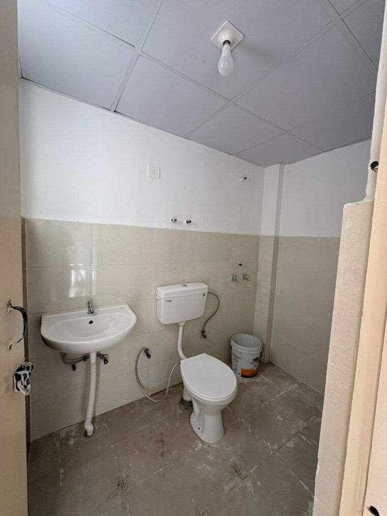 Bathroom, landmark-the-homes-81 2.5 Bedroom 645 Sq.Ft. Apartment In Sector 81 Gurgaon 10701007