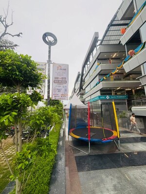  Shop – Exterior View View at SKA Arcadia, Wave City - for Sale