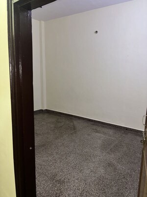 Room in 2.5 BHK Independent House at Surya Colony – for Rent