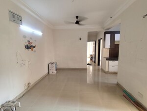 2 BHK Apartment For Rent in Paramount Floraville, Sector 137
