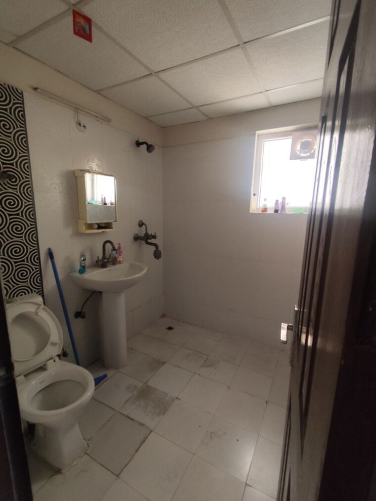 Bathroom, paramount-floraville 2 Bedroom 1045 Sq.Ft. Apartment In Sector 137 Noida 10701043