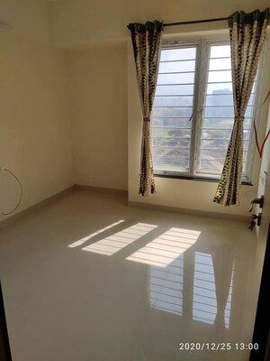 Room in 2 BHK Apartment at Metro Greens, Kondhwa Budruk – for Sale
