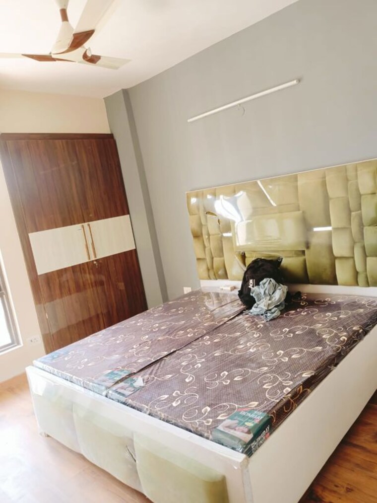 Team Area, logix-blossom-county 2 Bedroom 1040 Sq.Ft. Apartment In Sector 137 Noida 10701047