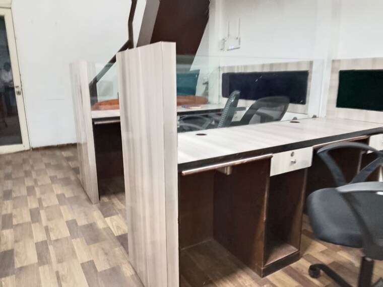 Team Area, crystal-plaza-andheri-west Commercial Office Space 500 Sq.Ft. In Andheri West Mumbai 10701078