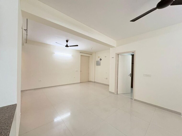 Room, tulip-violet 3 Bedroom 1578 Sq.Ft. Apartment In Sector 69 Gurgaon 10701085