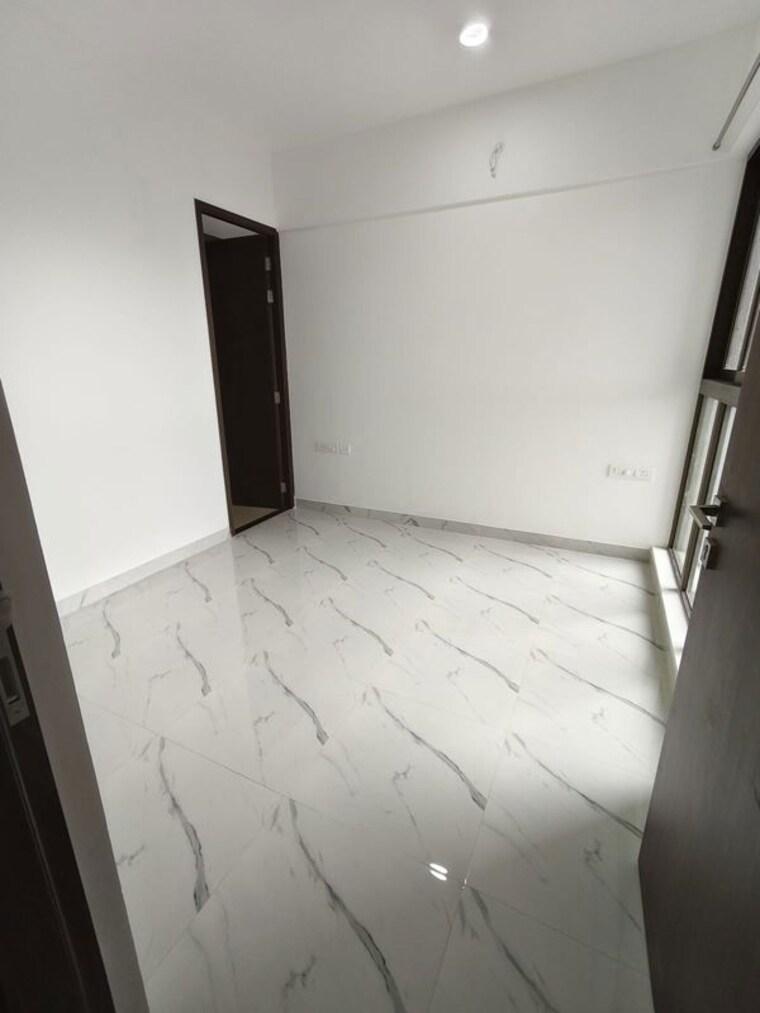 Room, raymond-ten-x-habitat 1 Bedroom 420 Sq.Ft. Apartment In Pokhran Road No Two Thane 10701095
