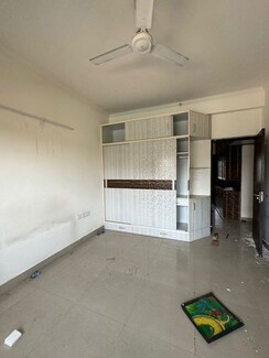 2 BHK +Builder Floor For Sale in Signature Global City 92