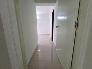  2.5 BHK Apartment at Goregaon West – for Rent