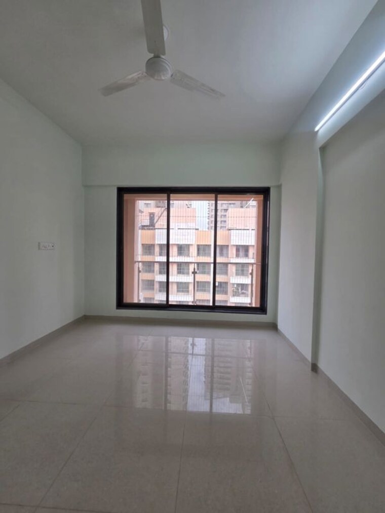 Room, goregaon west 2.5 Bedroom 778 Sq.Ft. Apartment In Goregaon West Mumbai 10701130