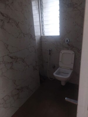 Bathroom in 2 BHK Apartment at Swapnalok Towers, Malad East – for Sale