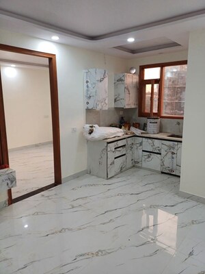 Furnished Amenities in 3.5 BHK Independent House at Palla – for Sale